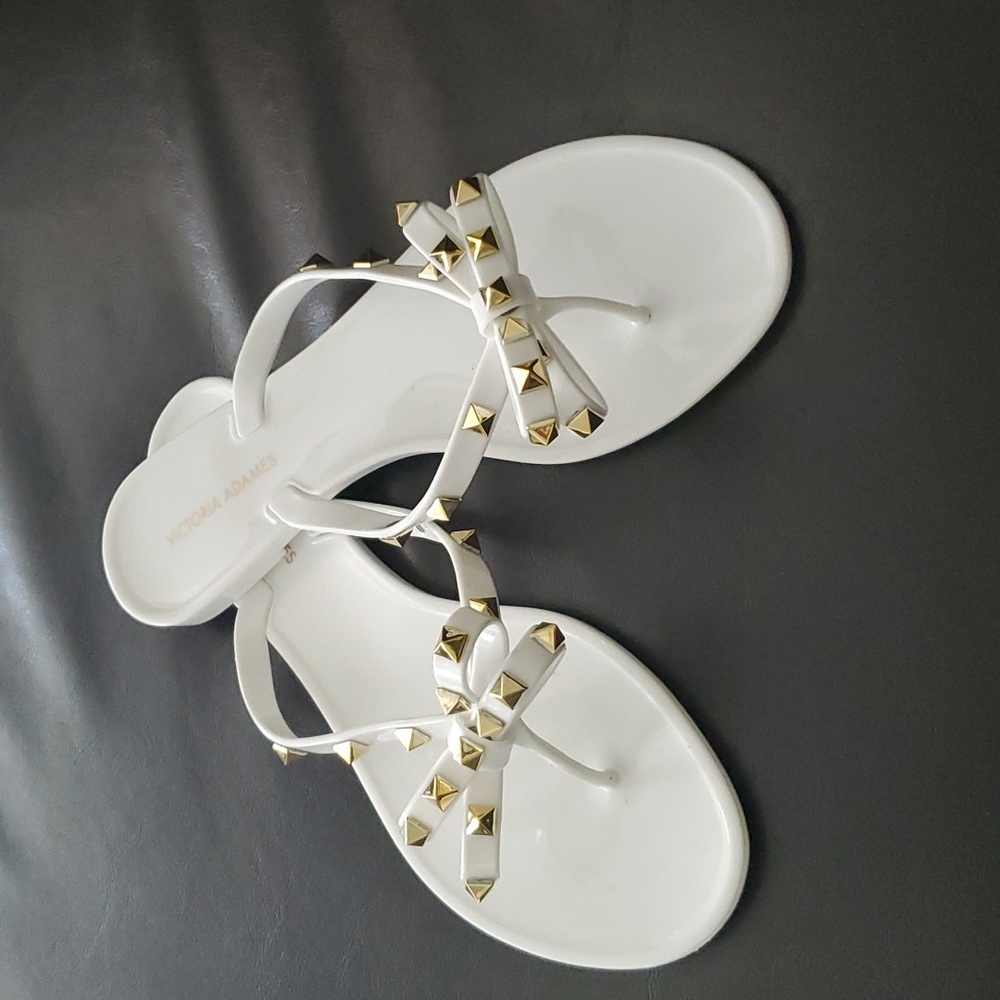 🔥White Bow with Gold Studded Sandals, Size 8